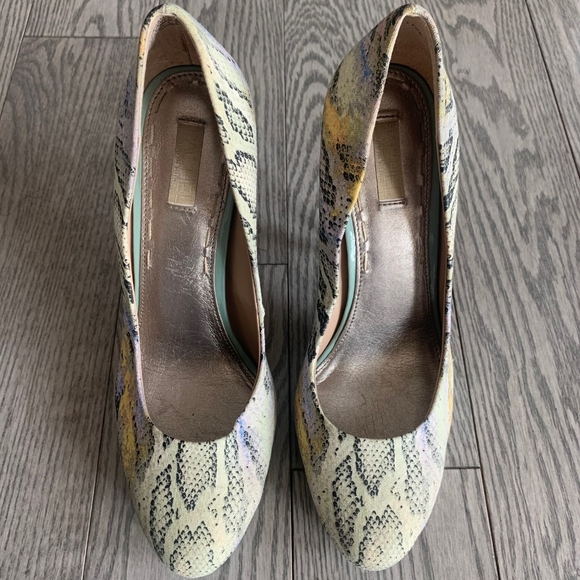 Beautiful Rachel Roy Multicolored Pumps😍💙💜 - Picture 7 of 7